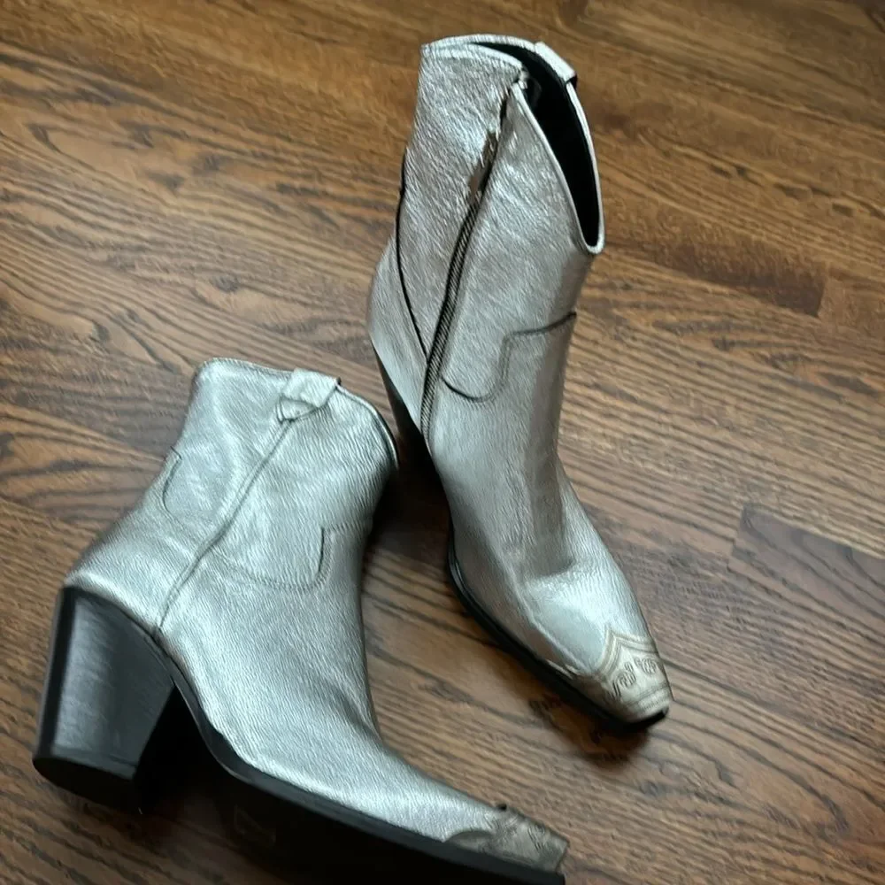 Free People Brayden Western Boot Leather Pewter Etch Tip Silver Pewter 38